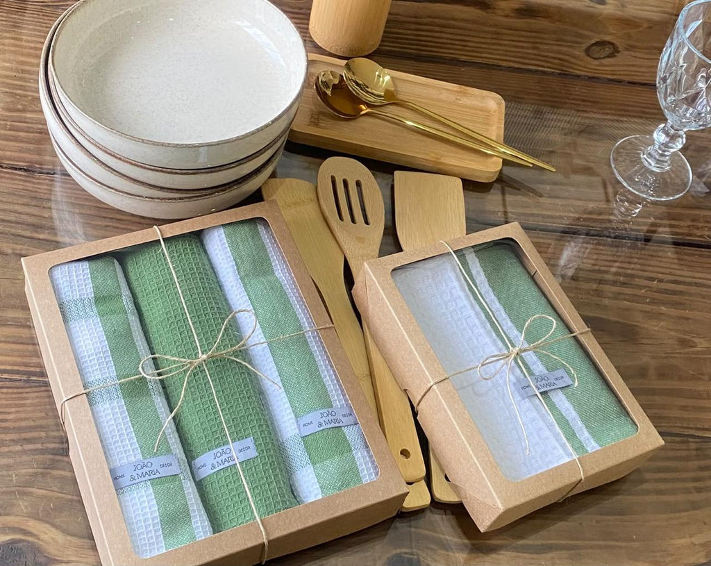 Pano de Louça Verde e Branco — Estampas Variadas