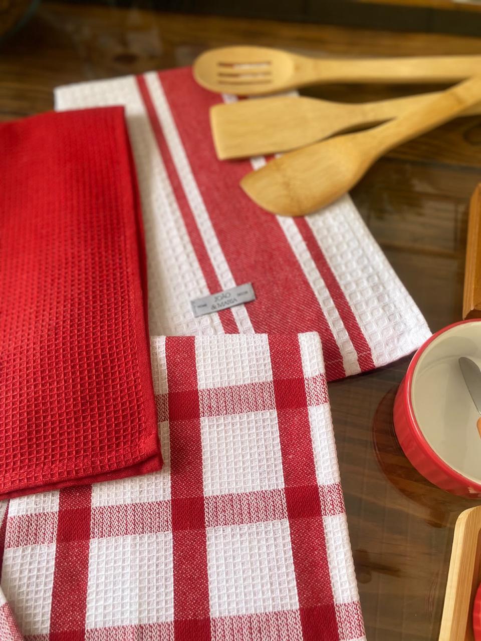 Pano de Louça Vermelho e Branco — Estampas Variadas